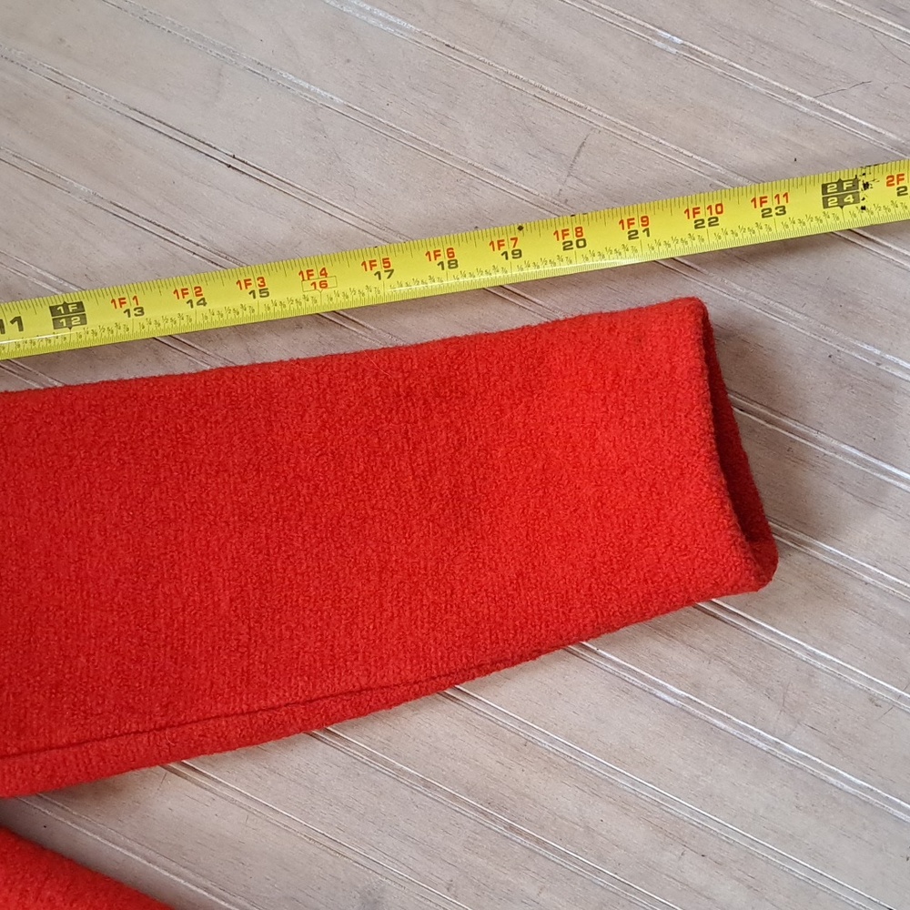 Vintage Red Pure Wool Cropped Jacket Coat Silver Crest Buttons Pockets Timeless - Picture 12 of 13